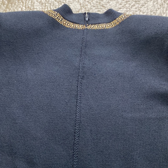 Beautiful like new Vintage St. John Evening Black Dress .  Size 12 - Picture 4 of 9